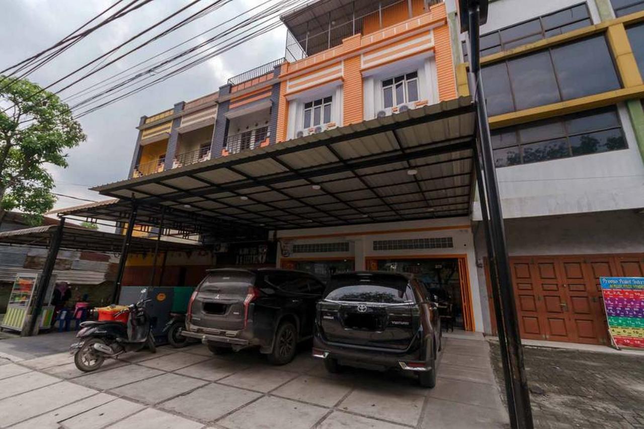 Reddoorz At Seindo Hotel Medan Sunggal Eksteriør bilde